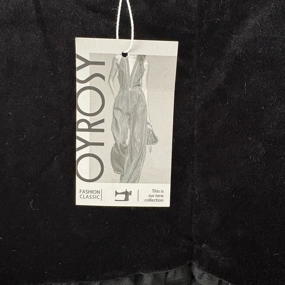 Elegant Black Long Sleeve Dress - Picture 5 of 7